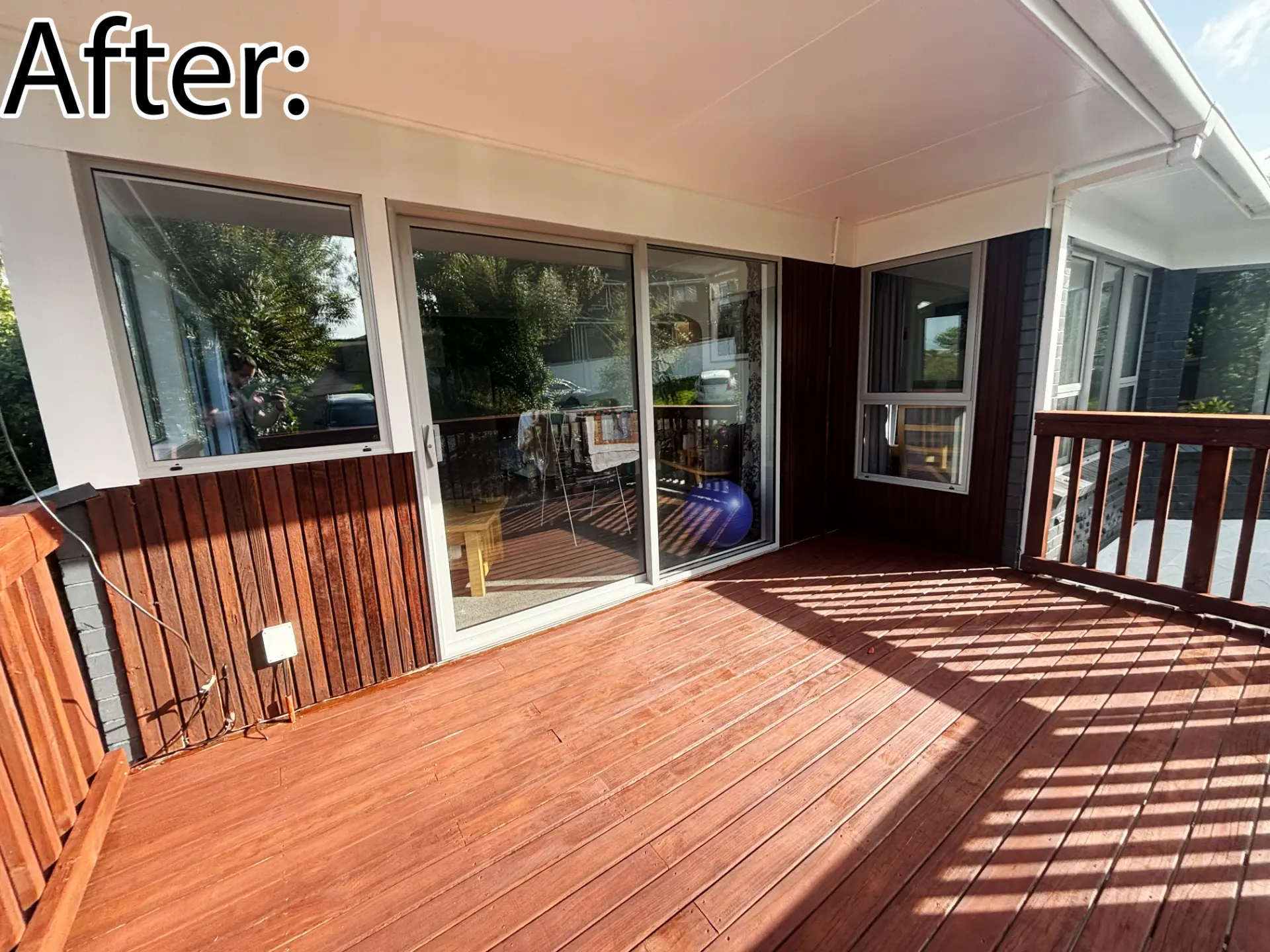 Selwyn Road upper deck after: new white aluminium sliding door and windows
