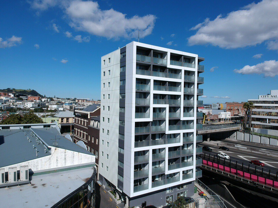Unistay apartment building with glass-balustraded Fairview joinery